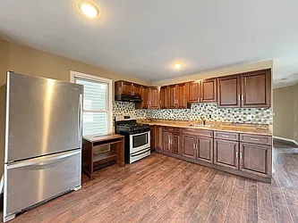 622 Bramhall Avenue, #1