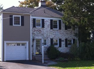 19-08 Radburn Rd, Fair Lawn, NJ 07410