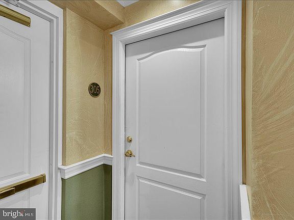 4th image of 2 Canals End Rd APT 305