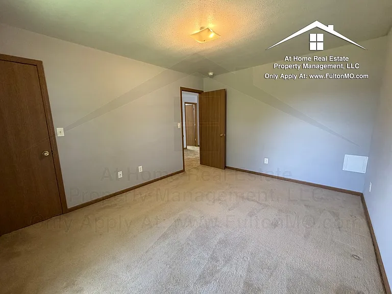 427429 Sabre Cir — Photo 13