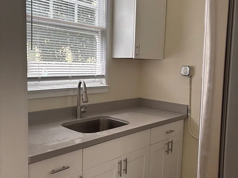 225 Jones St #3 — Photo 4