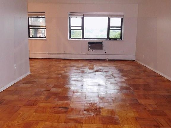 5th image of 100 Diplomat Dr APT 4H