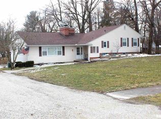 406 Jefferson St, Pawnee, IL 62558