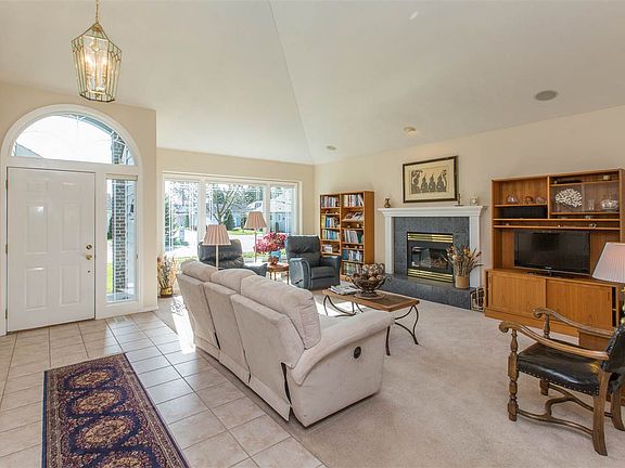 2nd image of 5520 S Hogan Ln