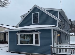 71 Sweetwater St, Saugus, MA 01906