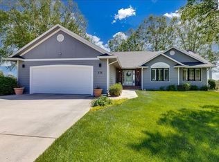 111 Blue Spruce Rd, Hutchinson, KS 67502