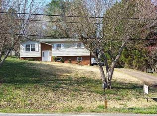 1107 Radio Station Rd, Newton, NC 28658