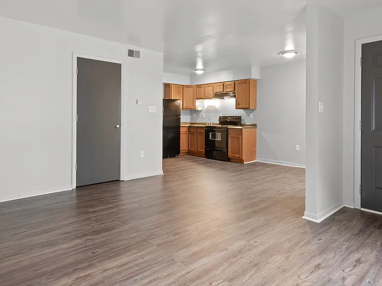 4653 Refugee Rd — Photo 25