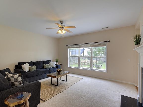 4th image of 316 Archway Ct