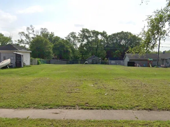 1218 Fremont St, South Bend, IN 46628