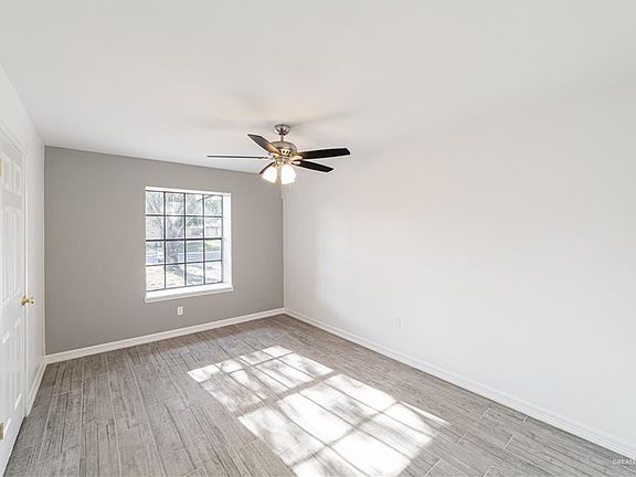 5th image of 1218 S Doe St