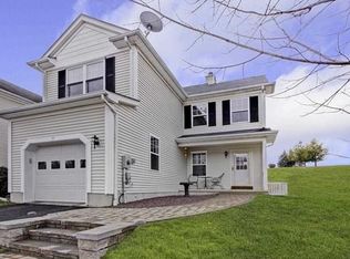 24 Thomas Rd, Poughquag, NY 12570