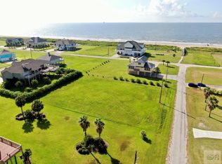 812 Sombrero Dr, Crystal Beach, TX 77650
