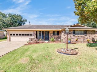 161 Knollwood Dr, Lafayette, LA 70506