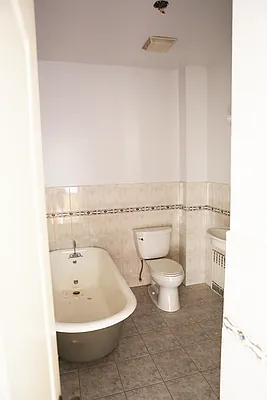 Rented by Chris Stewart, LREB | media 37