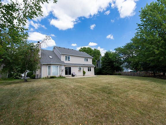 3rd image of 205 Andrew Ln