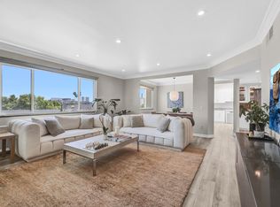 145 S Canon Dr UNIT 301, Beverly Hills, CA 90212