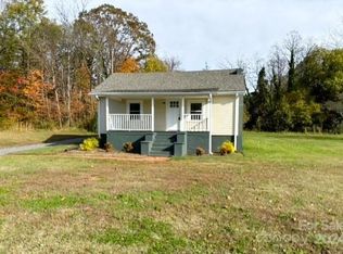 2630 N Ashe Ave, Newton, NC 28658