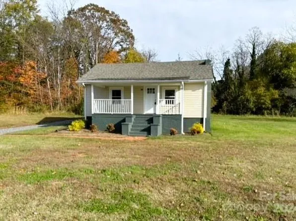 2630 N Ashe Ave, Newton, NC 28658