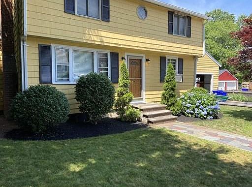 2nd image of 19 Cedar St