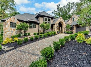 208 Secluded Hills Ln, Arden, NC 28704