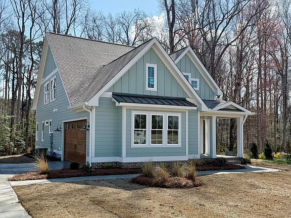 3rd image of 179 S Brightleaf Drive