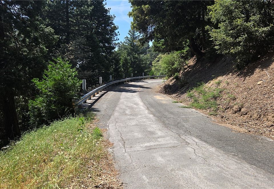 2nd image of 0 Chateau Dr