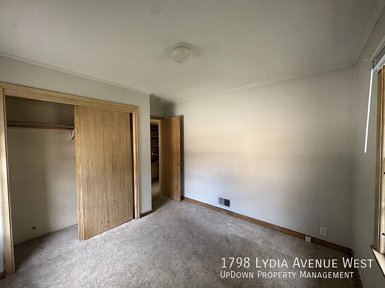 1798 Lydia Ave W — Photo 15