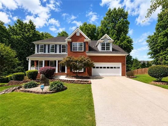 1718 Hampton Chase Cir, Lawrenceville, GA 30043