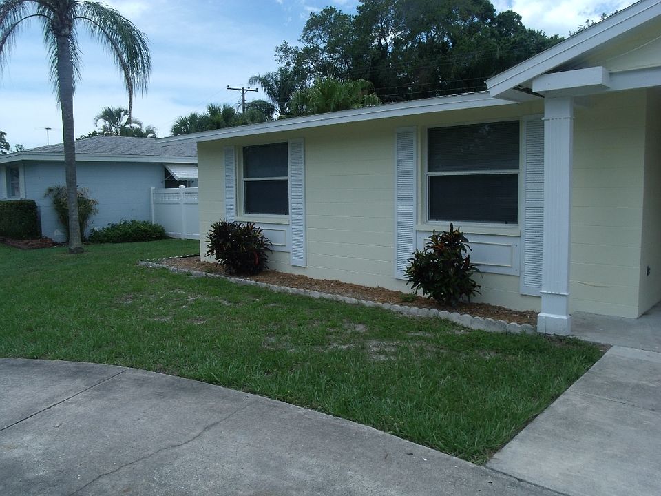 2nd image of 6820 Anchor Way