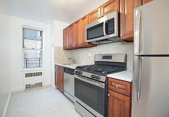 3rd image of 105-34 65th Ave APT 6F