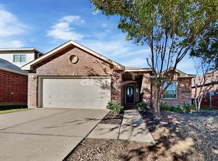 6113 Sun Ray Dr, Denton, TX 76208