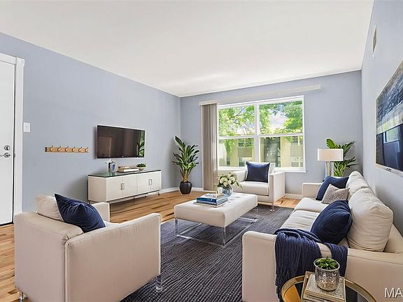 3rd image of 149 Cumberland Park Ct APT B