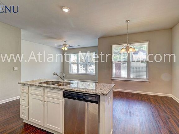 5th image of 392 Rankin Cir