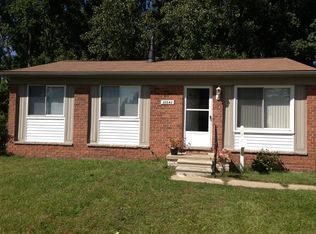 28642 Zellmer St, Romulus, MI