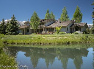 2650 W Stonecrop Rd, Wilson, WY 83014