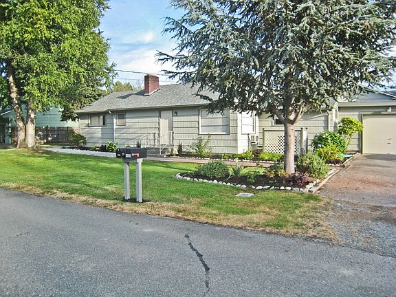 3rd image of 4906 85th Pl NE