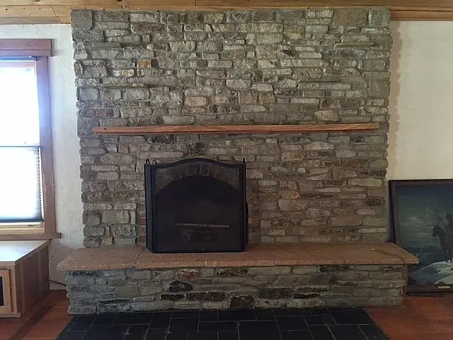 2 bed, 2400 sqft, $2,250 — Photo 4