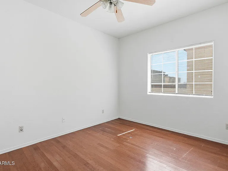 1026 W Libra Dr — Photo 24