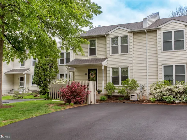106 Pipers Pl, Chalfont, PA 18914