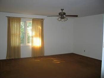 2nd image of 3 Nokomis Trce