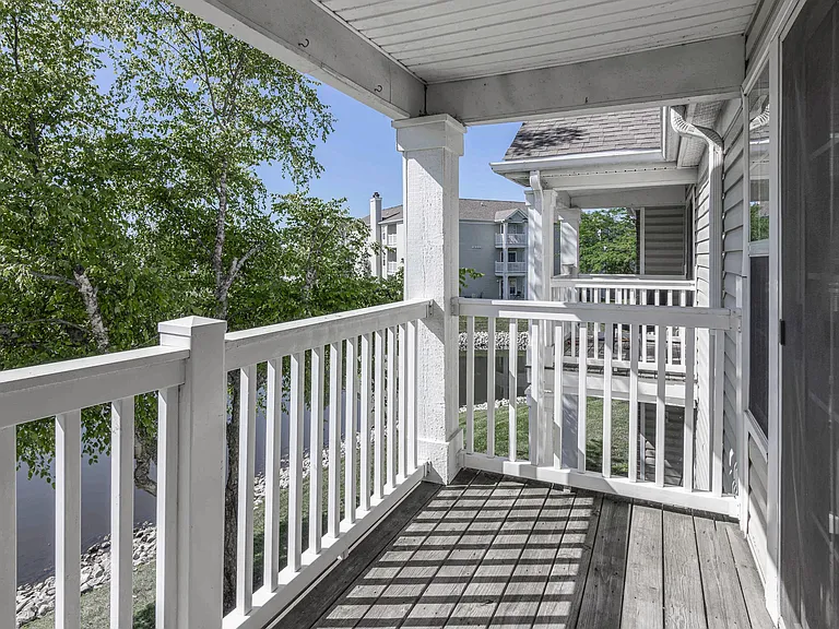 8940 Latitudes Dr — Photo 31