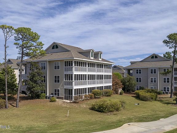 3rd image of 3350 Club Villas Dr #302