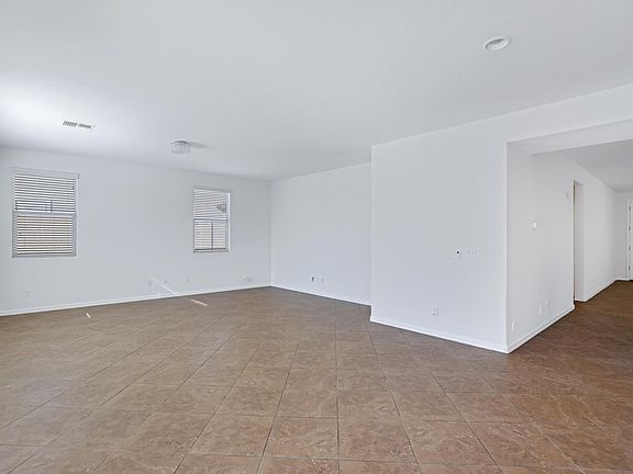 3rd image of 4439 W Maggie Dr