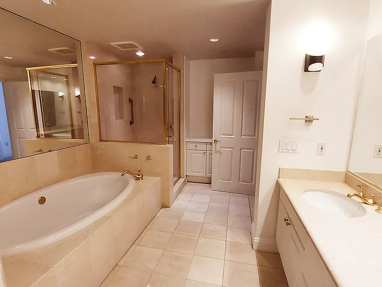 11847 Gorham Ave #201 — Photo 18