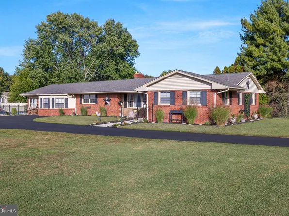 61 Acorn Ln, Dover, DE 19901