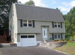 3 Shingle Mill Dr, Nashua, NH 03062