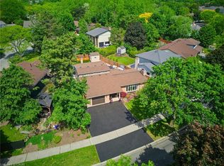2063 Cavendish Dr, Burlington, ON L7P 1Y9