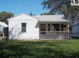 1414 N Forrest St, Hutchinson, KS 67501