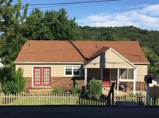 118 Pine St, Dunbar, WV 25064